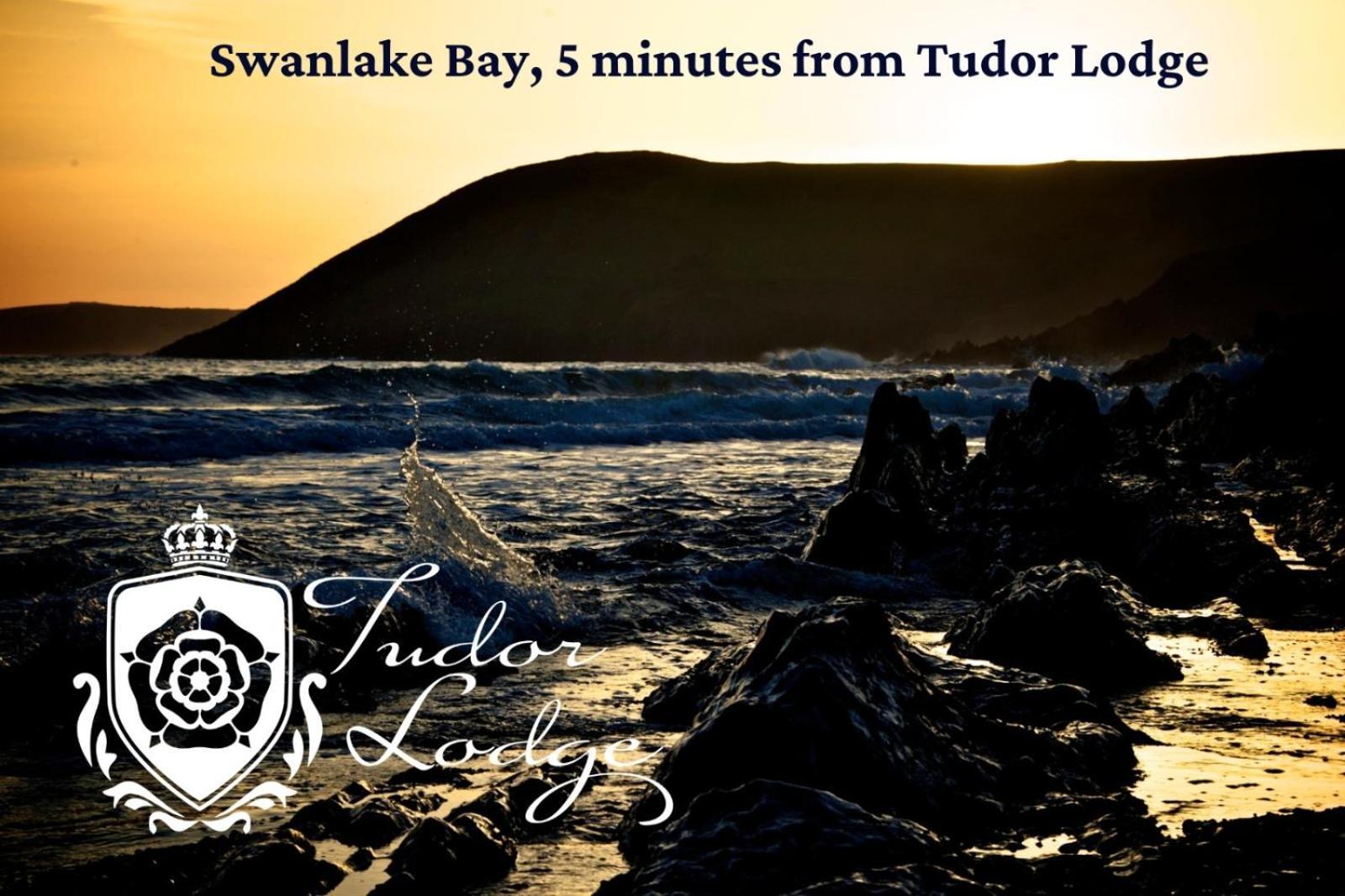 Tudor Lodge Bed & Breakfast Manorbier Ngoại thất bức ảnh