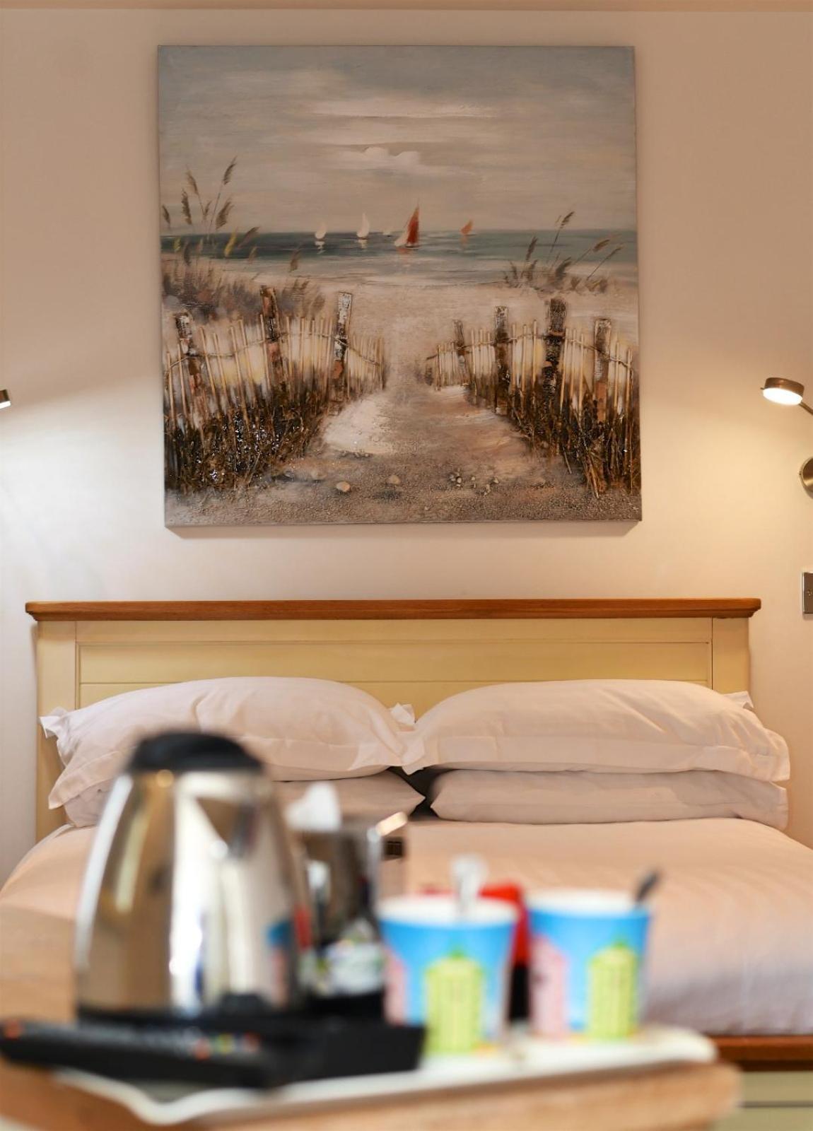 Tudor Lodge Bed & Breakfast Manorbier Ngoại thất bức ảnh
