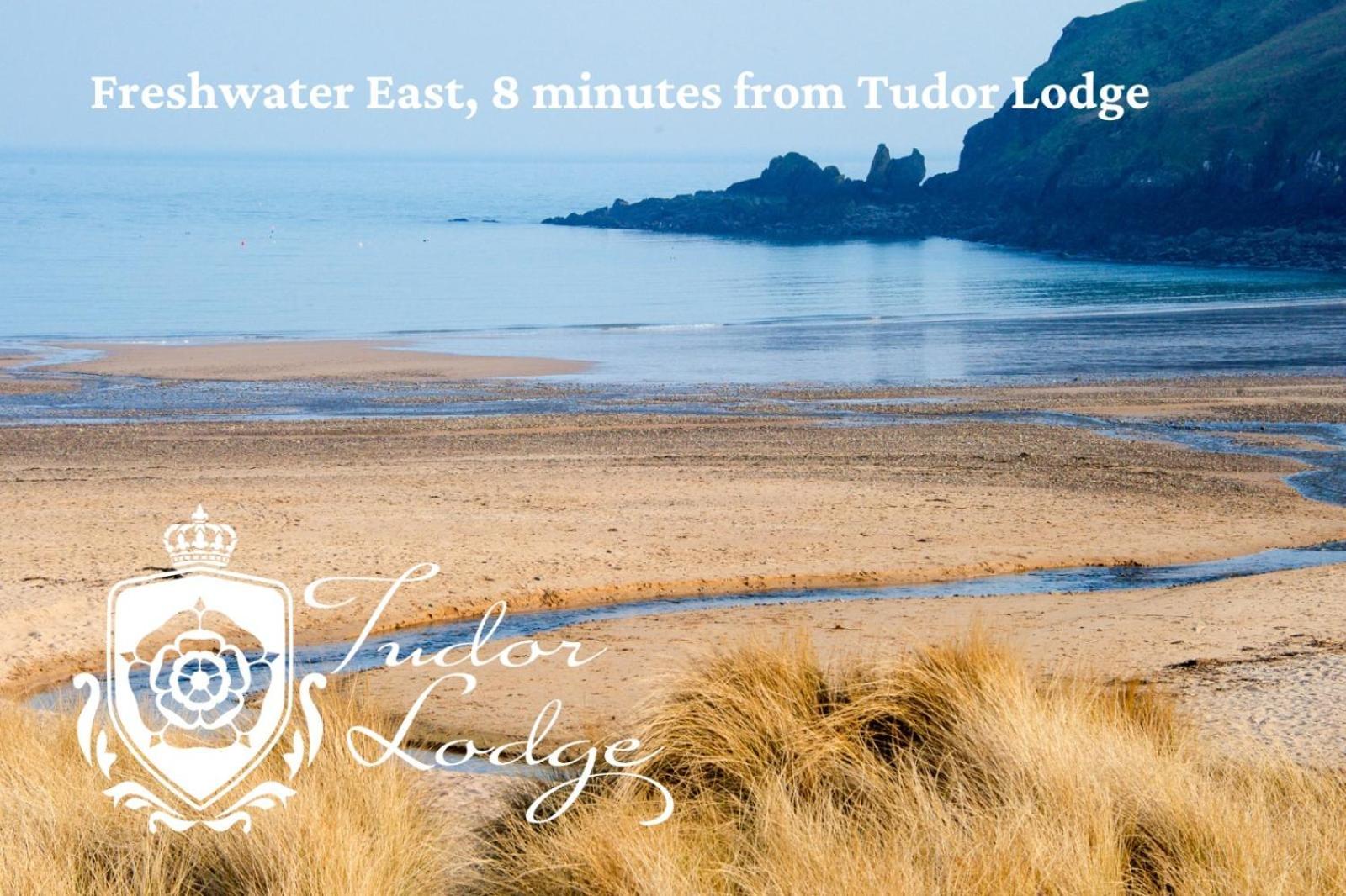 Tudor Lodge Bed & Breakfast Manorbier Ngoại thất bức ảnh