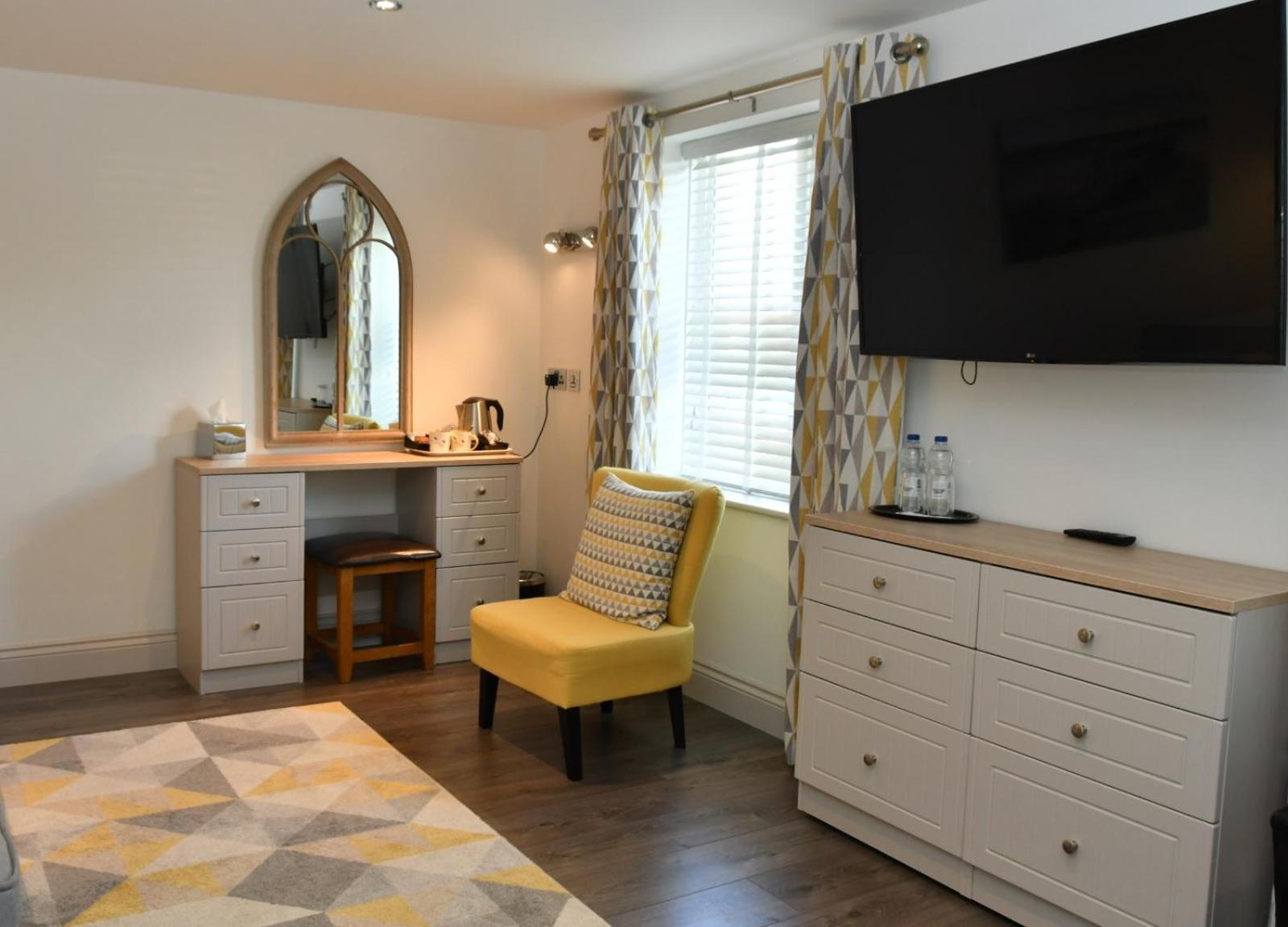 Tudor Lodge Bed & Breakfast Manorbier Ngoại thất bức ảnh