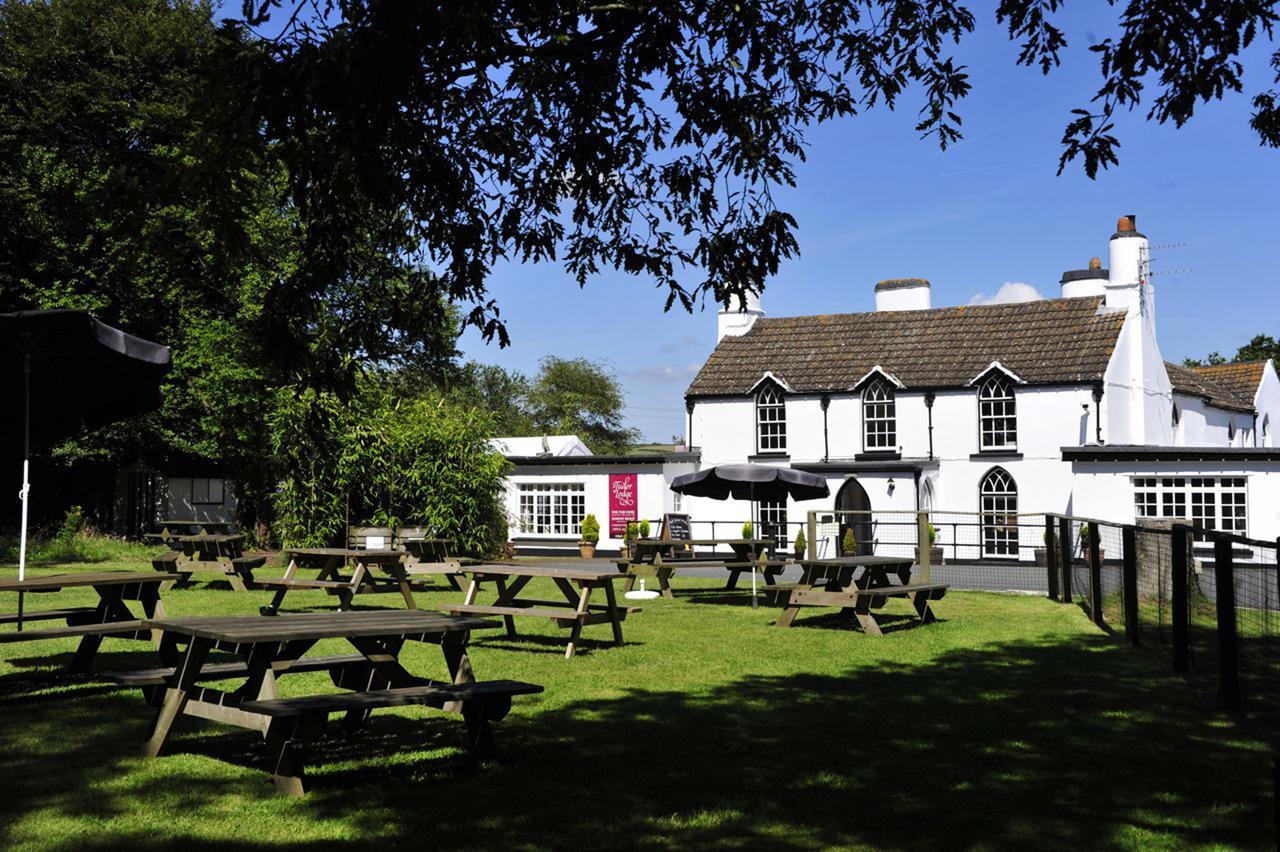 Tudor Lodge Bed & Breakfast Manorbier Ngoại thất bức ảnh